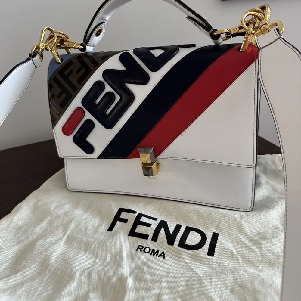 FENDI White 'Fendi Mania' 'Kan I' Bag like new